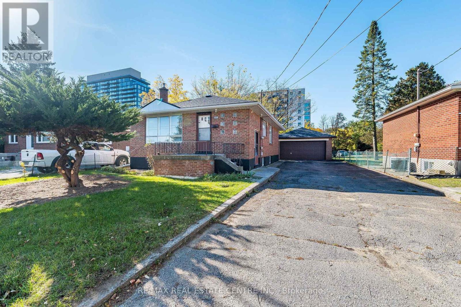 3066 COOK STREET, Mississauga, Ontario
