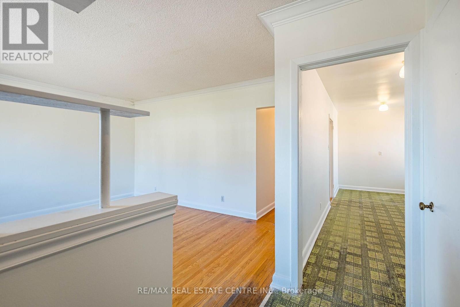 3066 Cook Street, Mississauga, Ontario  L5B 1R1 - Photo 5 - W14095296