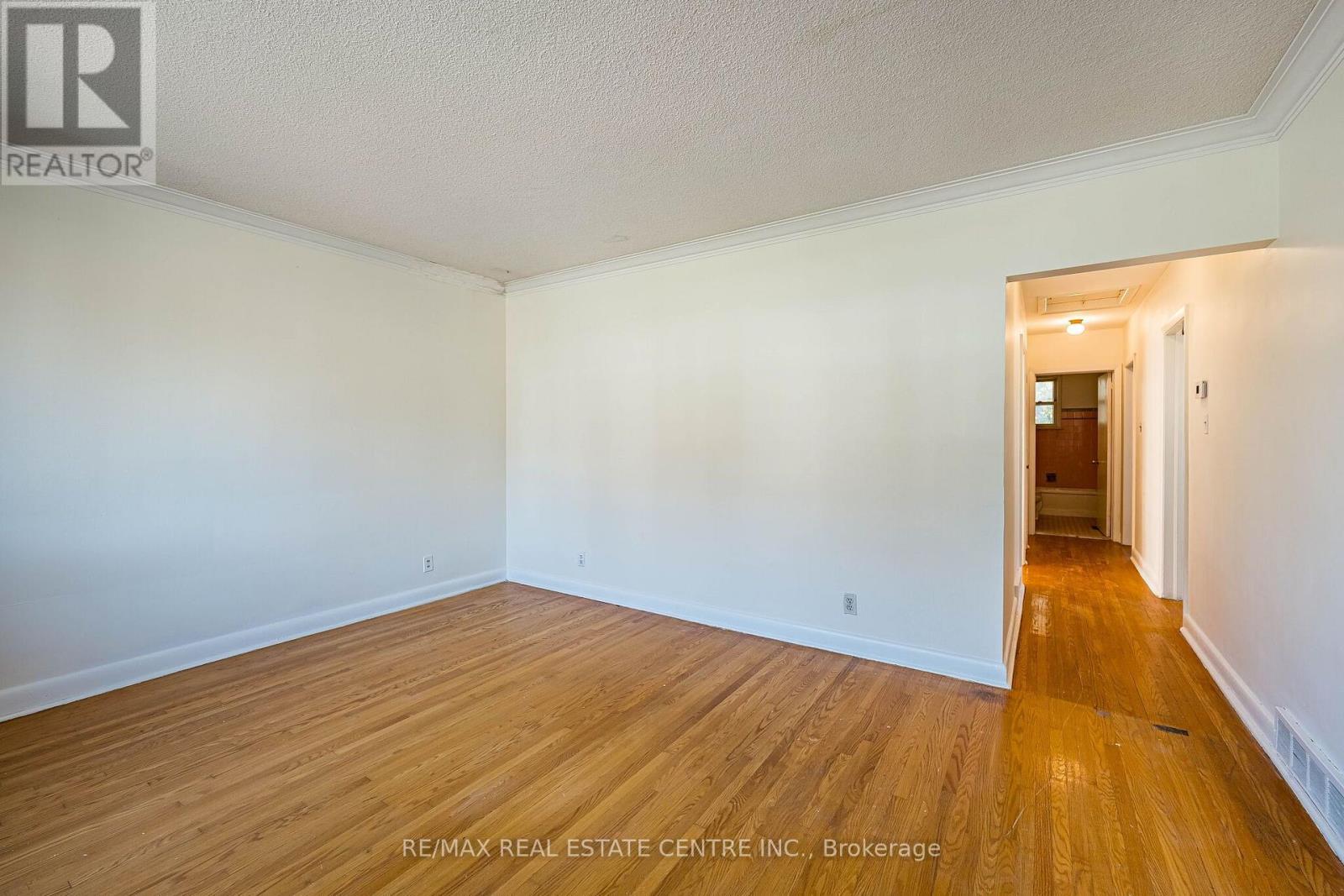 3066 Cook Street, Mississauga, Ontario  L5B 1R1 - Photo 8 - W14095296