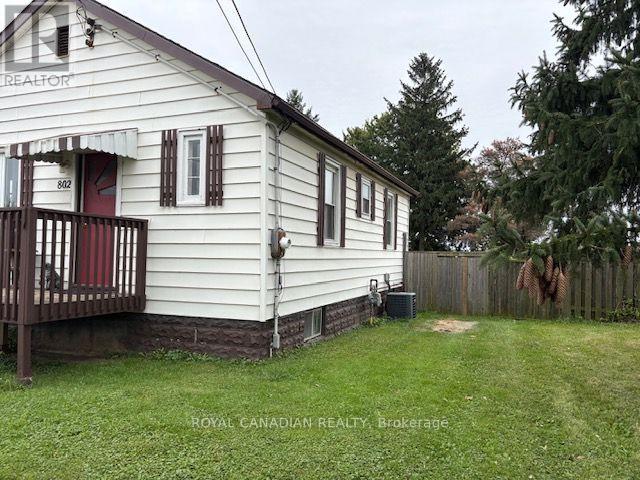 802 Highway 6, Haldimand, Ontario  N3W 1M8 - Photo 3 - X14103550