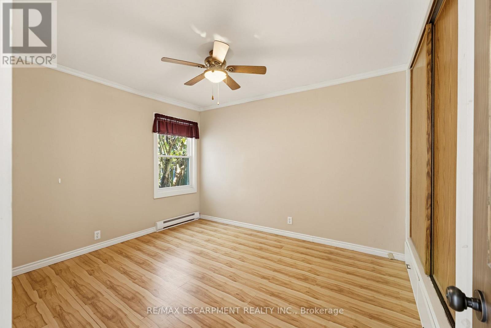 9 Spencer Avenue, Hamilton, Ontario  L9H 1E7 - Photo 17 - X14103734