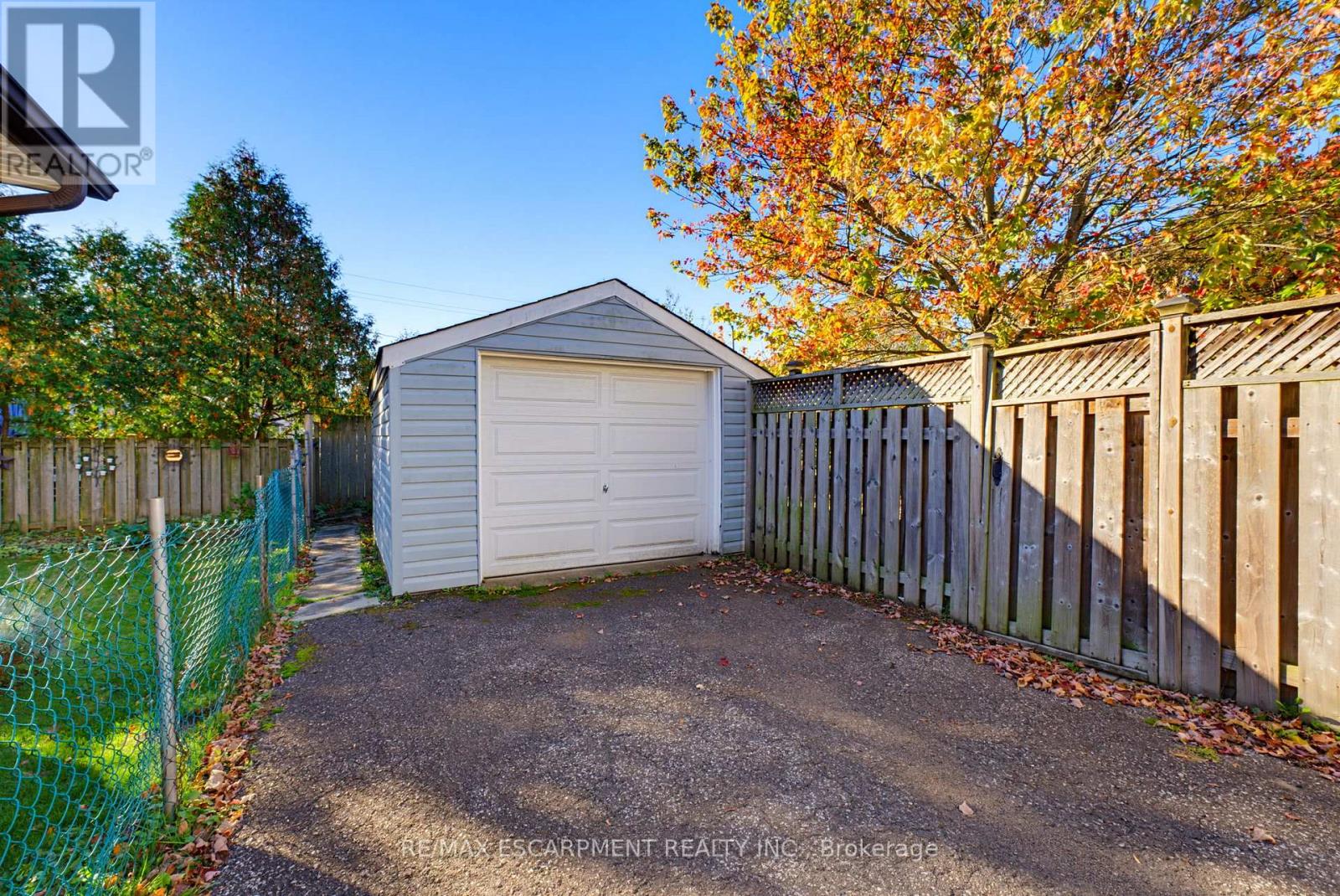 9 Spencer Avenue, Hamilton, Ontario  L9H 1E7 - Photo 25 - X14103734