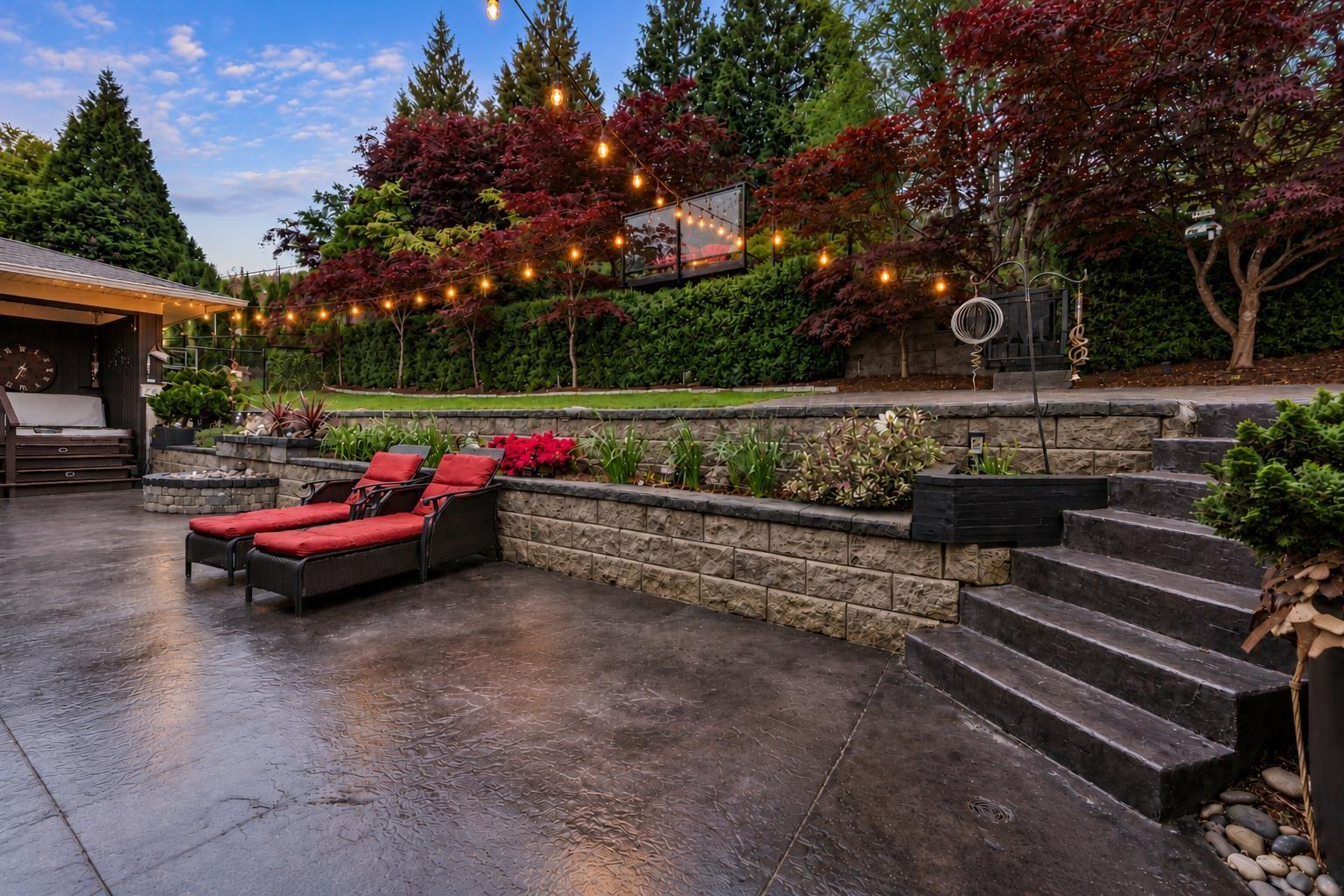 152 51075 FALLS COURT|Eastern Hillsides