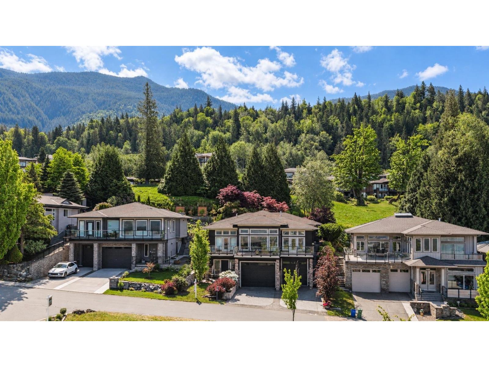 152 51075 FALLS COURT|Eastern Hillsides