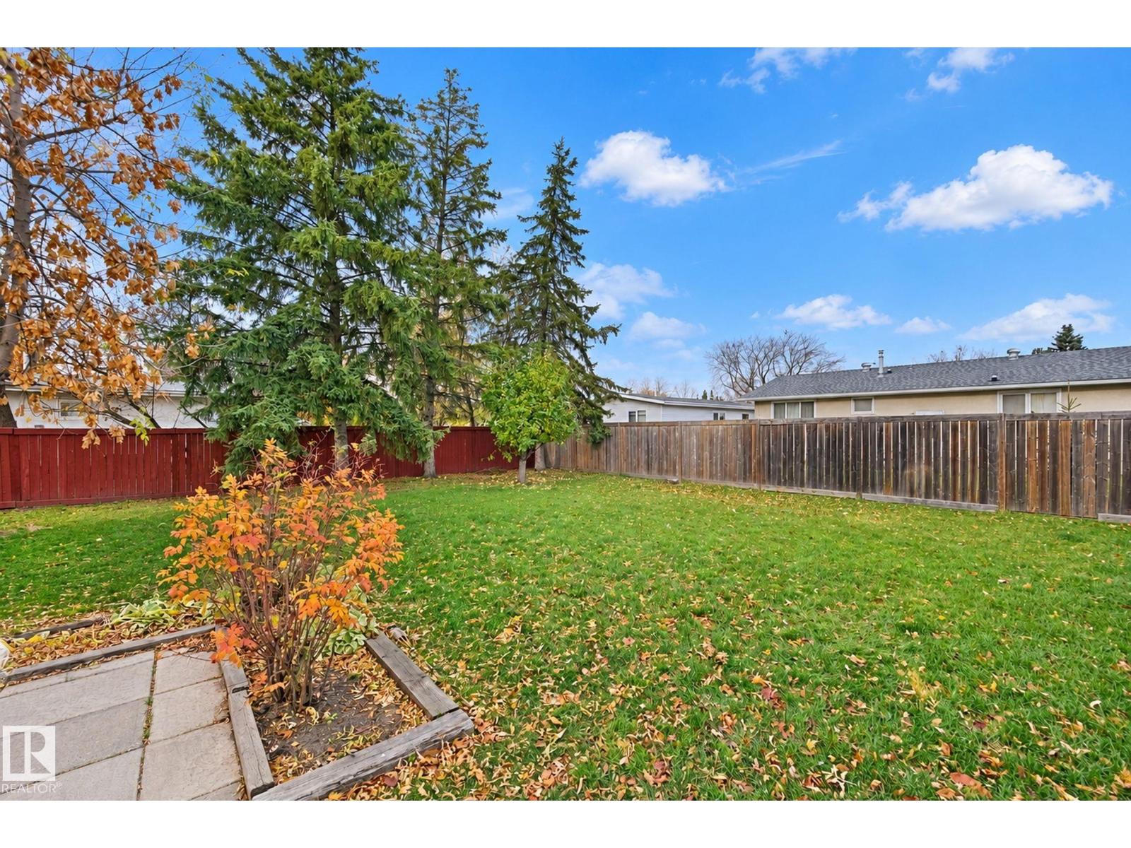 9 AKINS DR
