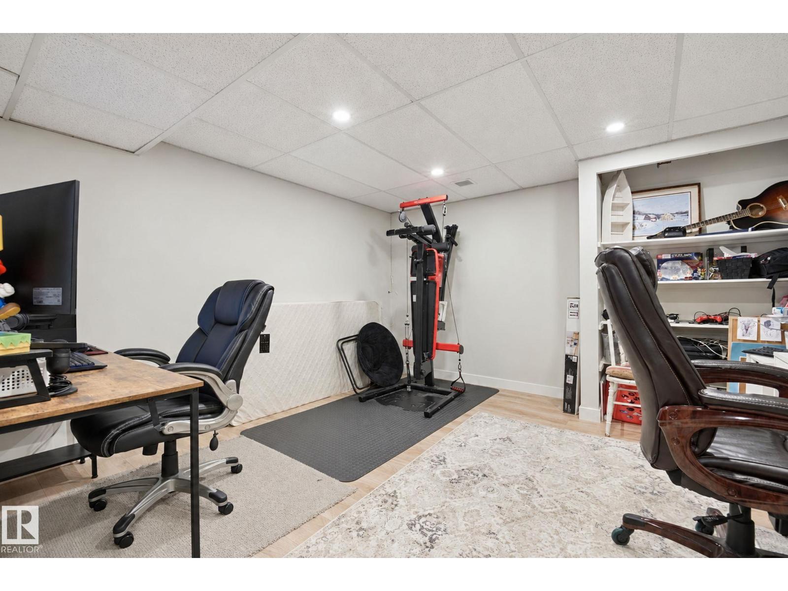 9 AKINS DR