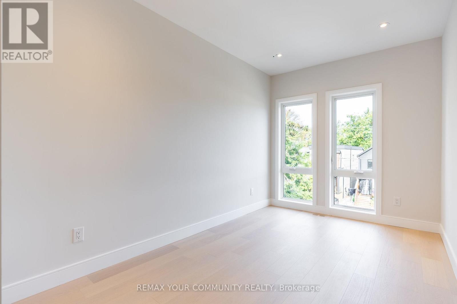 281 Queensdale Avenue, Toronto, Ontario  M4C 2B5 - Photo 31 - E14025036