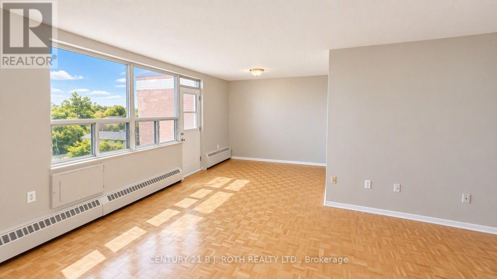 808 - 37 Peel Street, Barrie, Ontario  L4M 3L1 - Photo 10 - S13650392