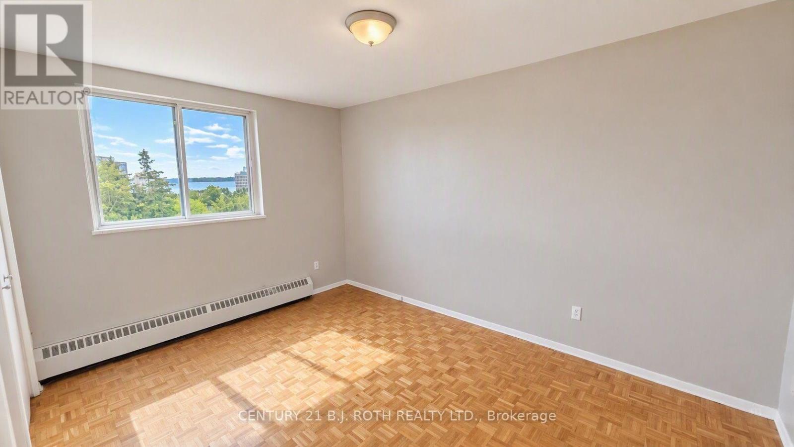 808 - 37 Peel Street, Barrie, Ontario  L4M 3L1 - Photo 19 - S13650392
