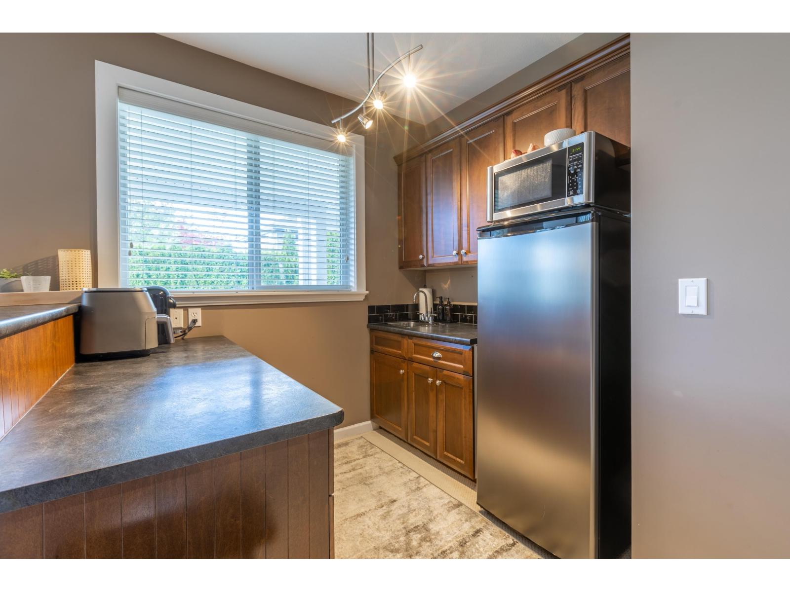3469 BLUEBERRY COURT