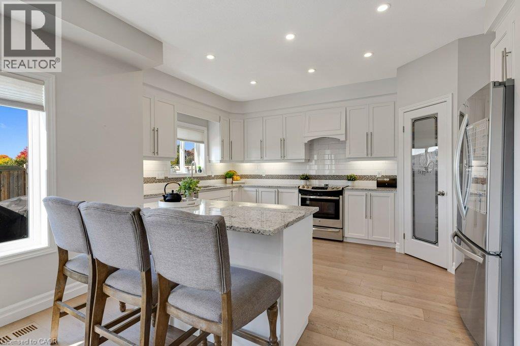 27 Irongate Drive, Paris, Ontario  N3L 4G3 - Photo 14 - 40872869