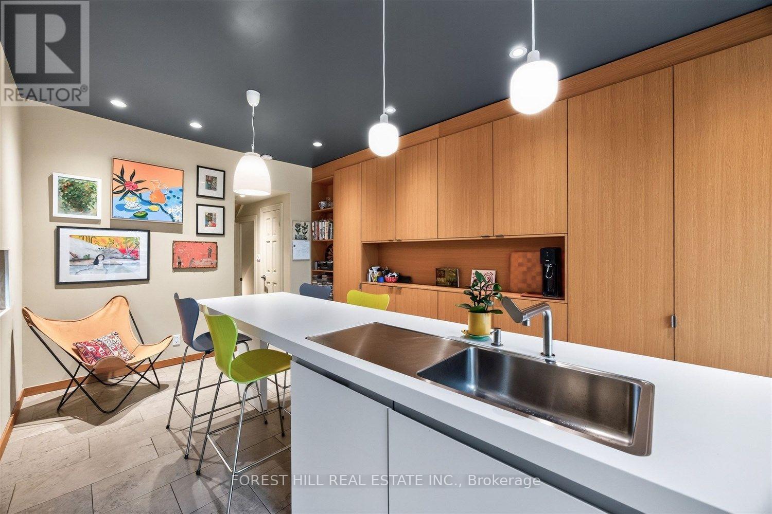 44 Russell Street, Toronto, Ontario  M5S 1B7 - Photo 15 - C14082704
