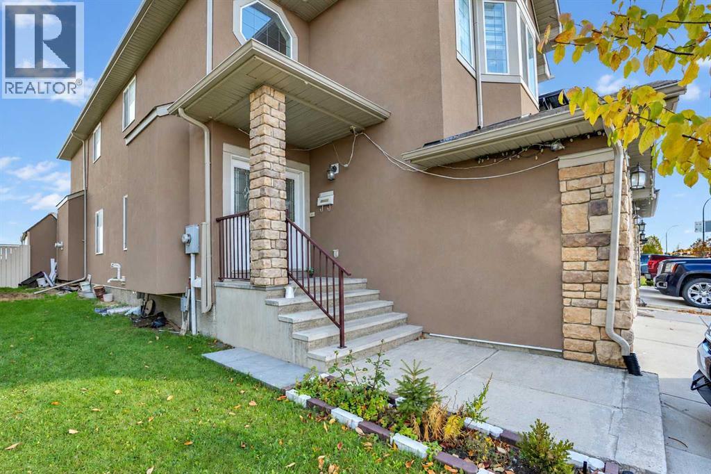 293 Saddlelake Drive NE, Calgary, Alberta  t3j 0b5 - Photo 3 - A2352967