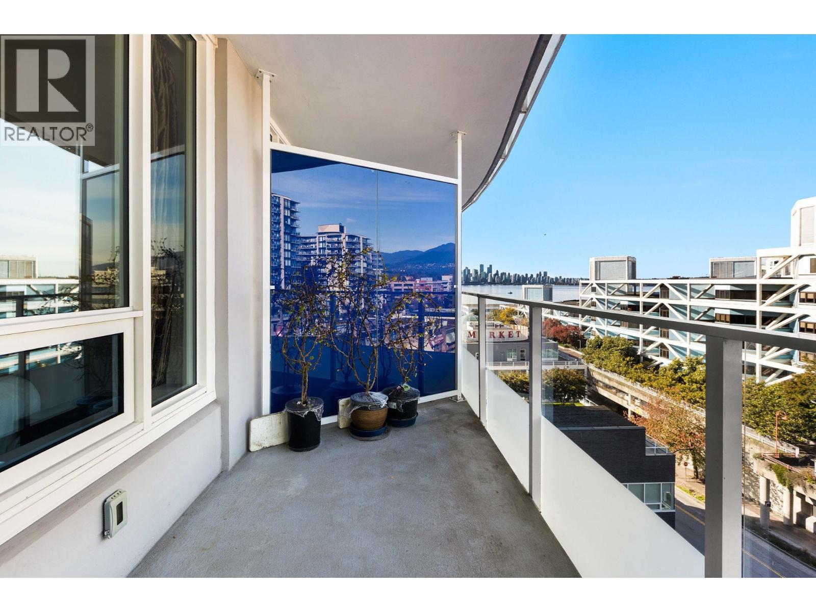 806 118 Carrie Cates Court, North Vancouver, British Columbia  V7L 0B2 - Photo 5 - R3177482