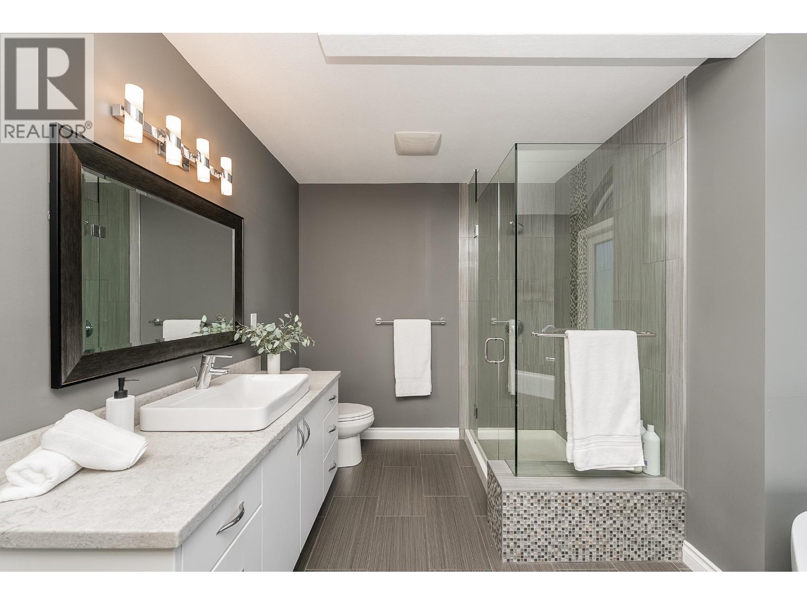 2958 Waterford Place, Coquitlam, British Columbia  V3E 2S9 - Photo 19 - R3177485