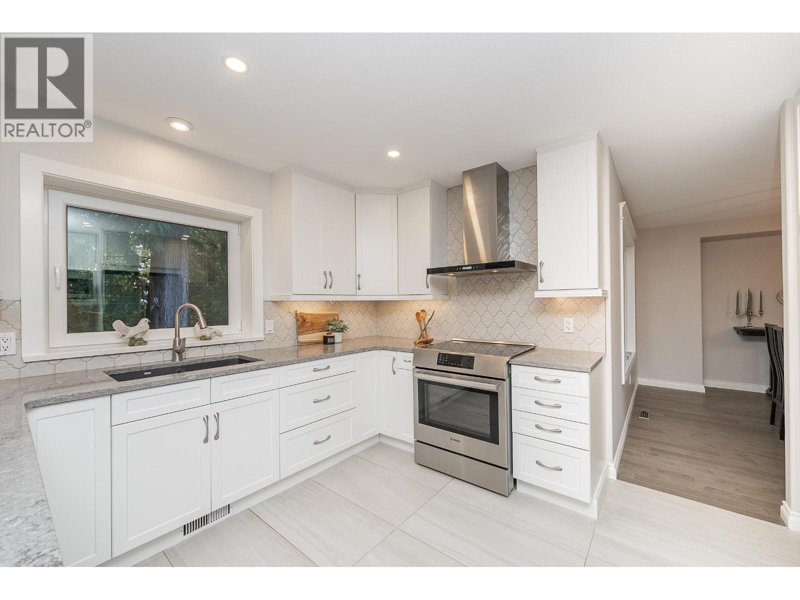 2958 Waterford Place, Coquitlam, British Columbia  V3E 2S9 - Photo 6 - R3177485