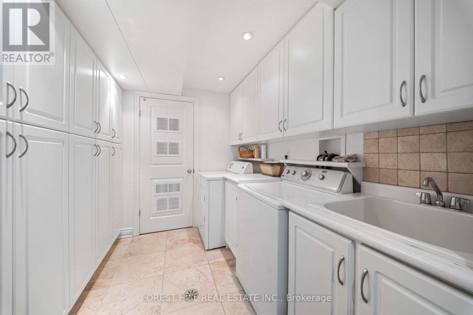408 St Clements Avenue, Toronto, Ontario  M5N 1M1 - Photo 31 - C14103776