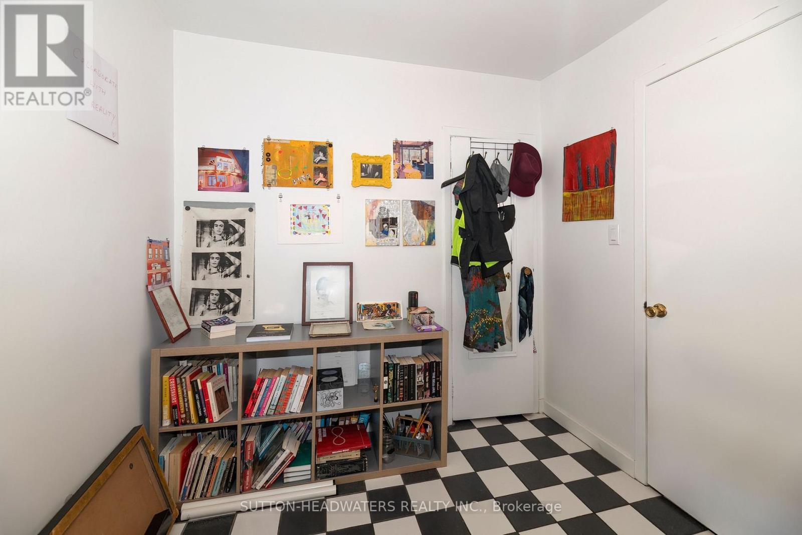 106 Barton Avenue, Toronto, Ontario  M6G 1P9 - Photo 31 - C14103808