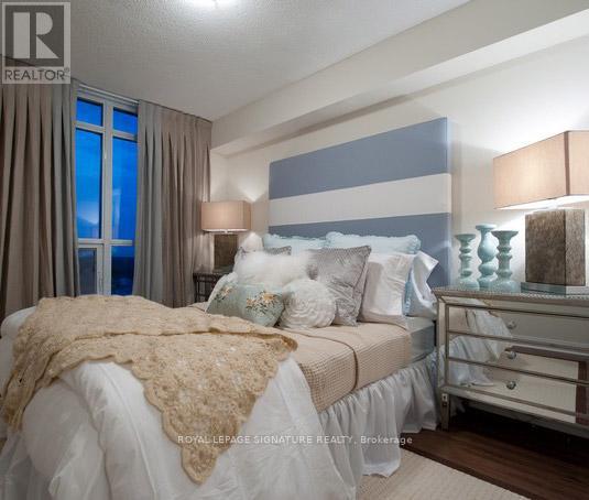 905 - 105 Harrison Garden Boulevard, Toronto (Willowdale East), Ontario  M2N 0C3 - Photo 4 - C14103822