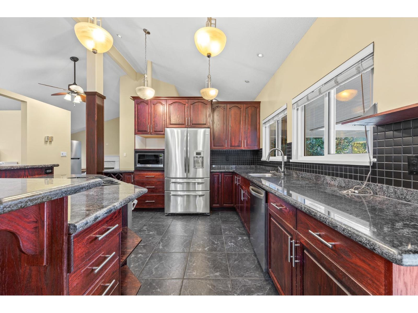 13284 Crescent Road, Surrey, British Columbia  V4P 1K4 - Photo 7 - R3177366