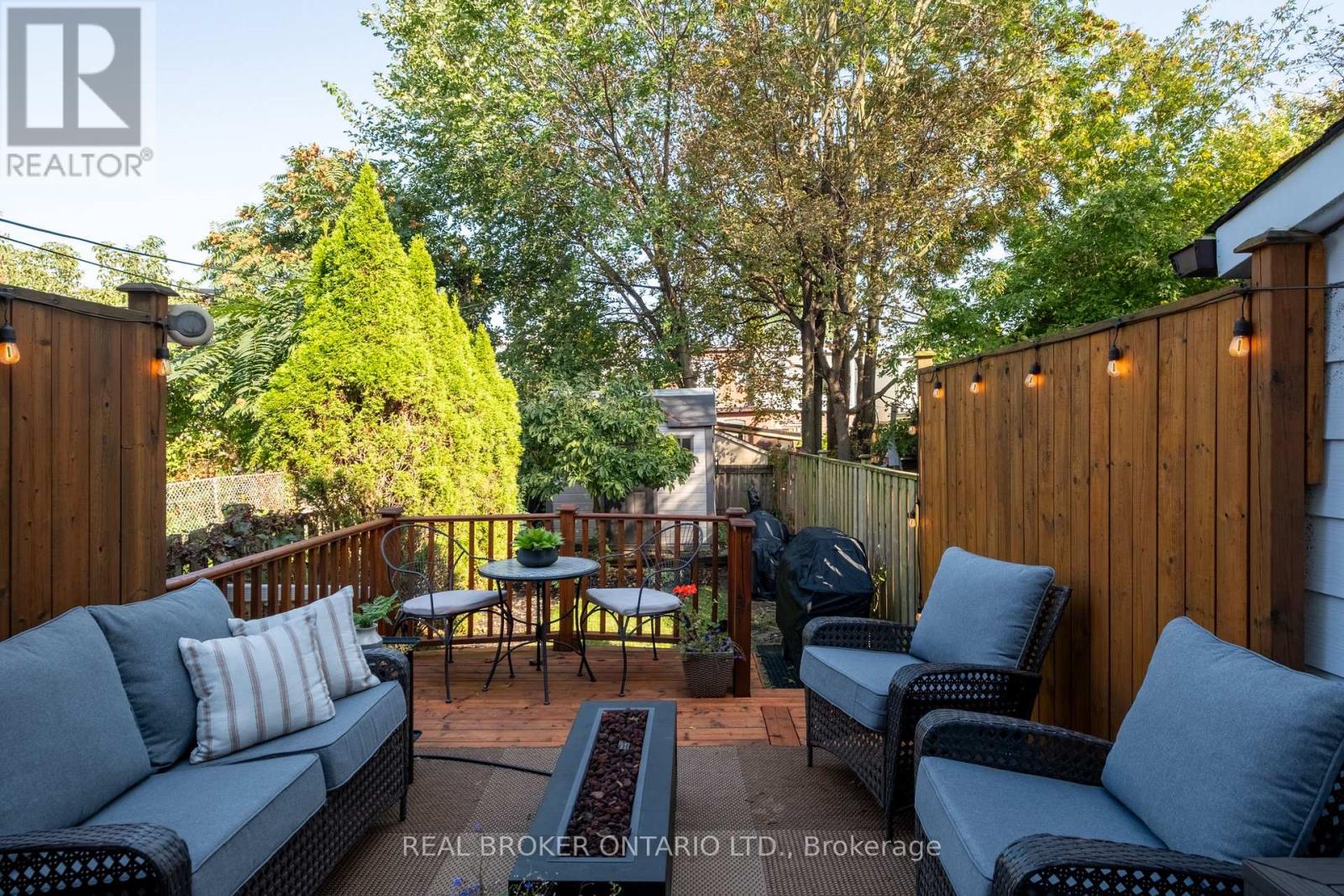 59 Bastedo Avenue, Toronto, Ontario  M4C 3M8 - Photo 20 - E14103804