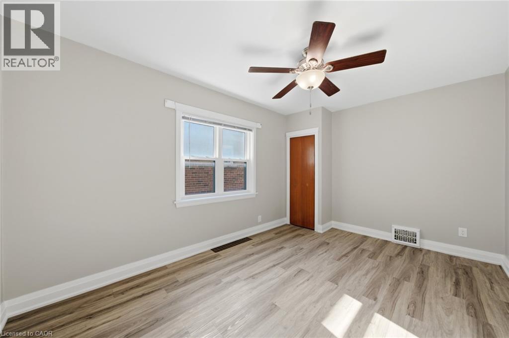 143 Huxley Avenue S, Hamilton, Ontario  L8K 2P9 - Photo 12 - 40871688