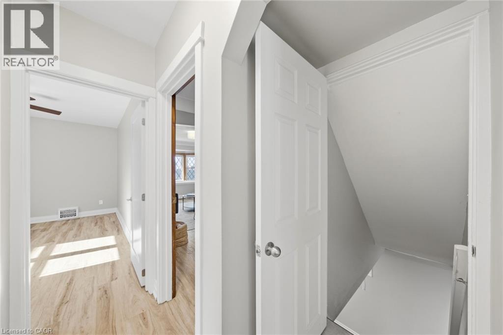 143 Huxley Avenue S, Hamilton, Ontario  L8K 2P9 - Photo 30 - 40871688