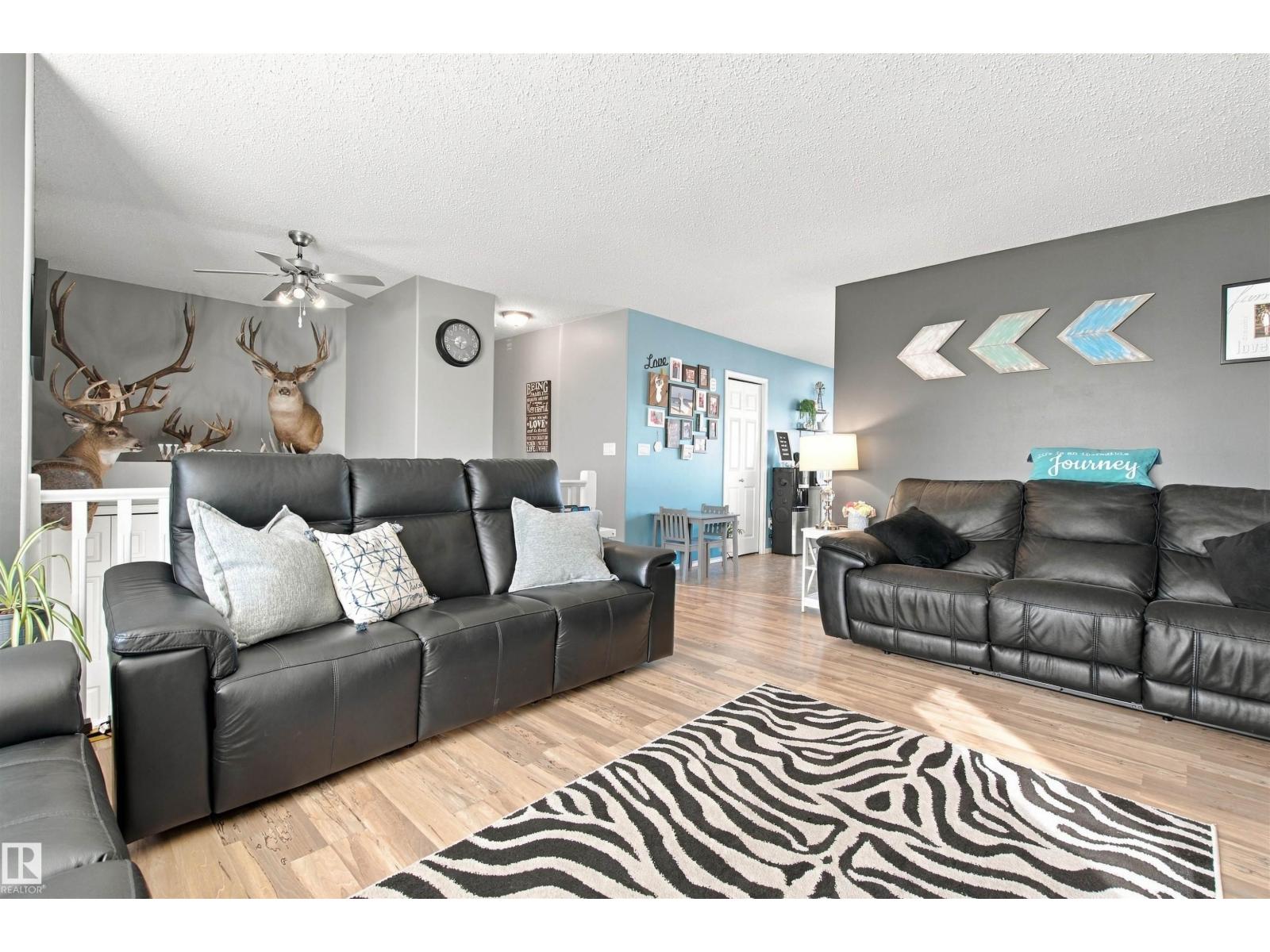3801 42 Ave