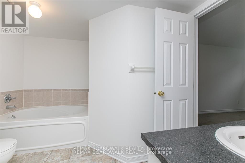 250 Gershwin Private, Ottawa, Ontario  K2H 1G5 - Photo 20 - X14103856