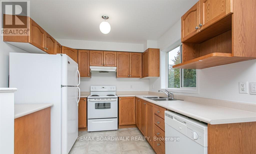 250 Gershwin Private, Ottawa, Ontario  K2H 1G5 - Photo 5 - X14103856