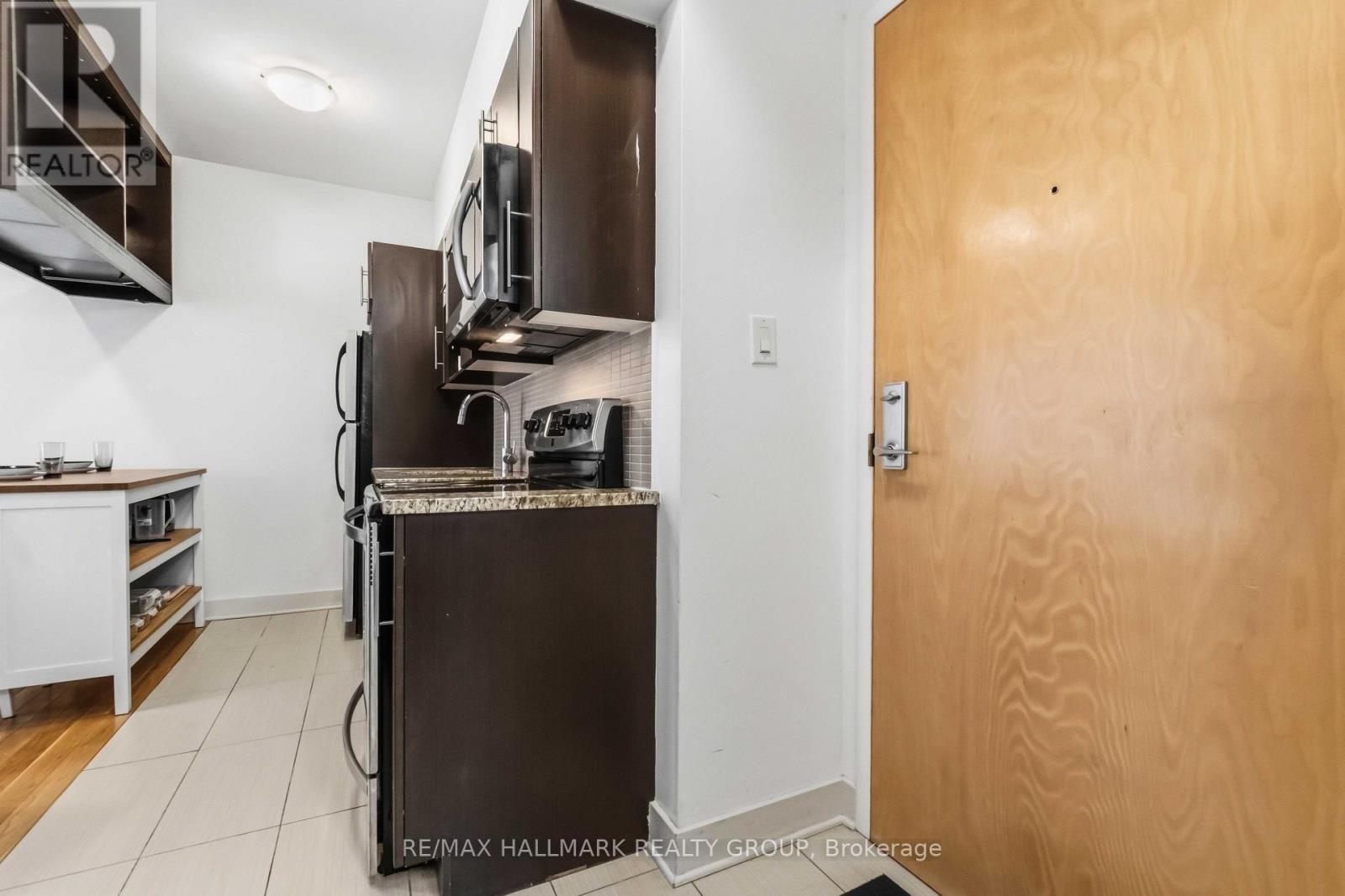 405 - 360 Cumberland Street, Ottawa, Ontario  K1N 0B1 - Photo 5 - X14103872