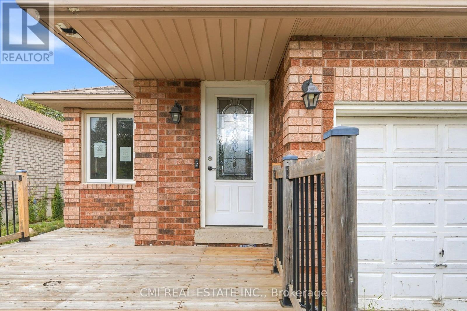 42 Geddes Crescent, Barrie, Ontario L4N 7B2 - Photo 4 - S14103800
