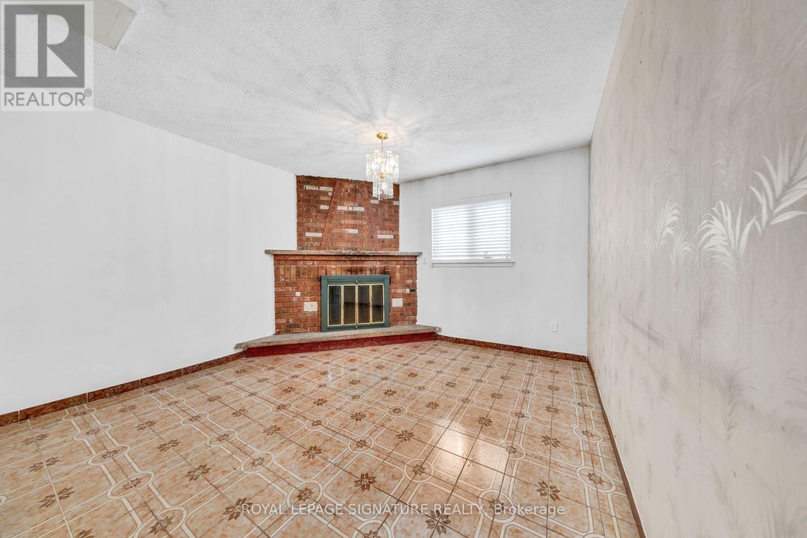 42 Lightwood Drive, Toronto (Thistletown-Beaumonde Heights), Ontario  M9V 2Z2 - Photo 13 - W14103842