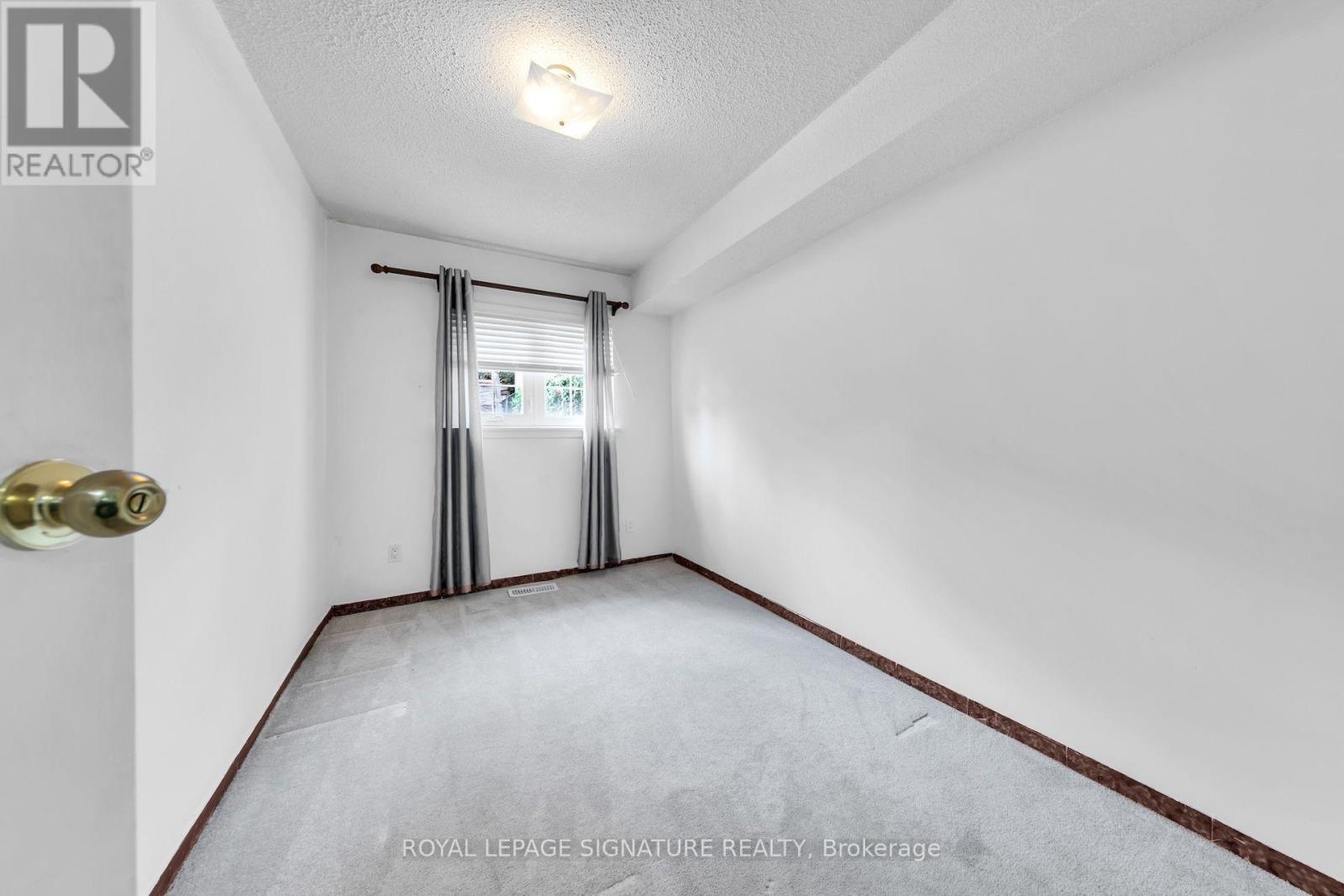 42 Lightwood Drive, Toronto (Thistletown-Beaumonde Heights), Ontario  M9V 2Z2 - Photo 23 - W14103842