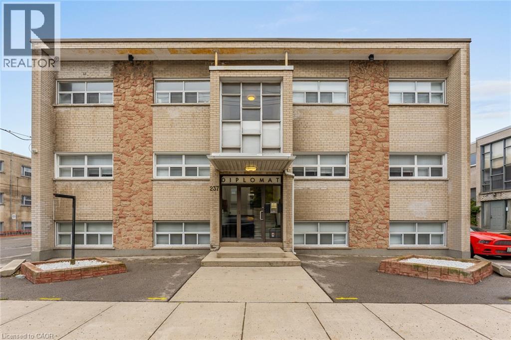 237 Mohawk Road E Unit# 12, Hamilton, Ontario  L9A 2H5 - Photo 5 - 40873177