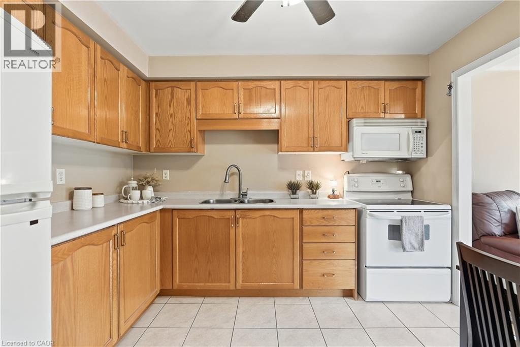 5169 Des Jardines Drive, Burlington, Ontario L7L 6P7 - Photo 5 - 40869015