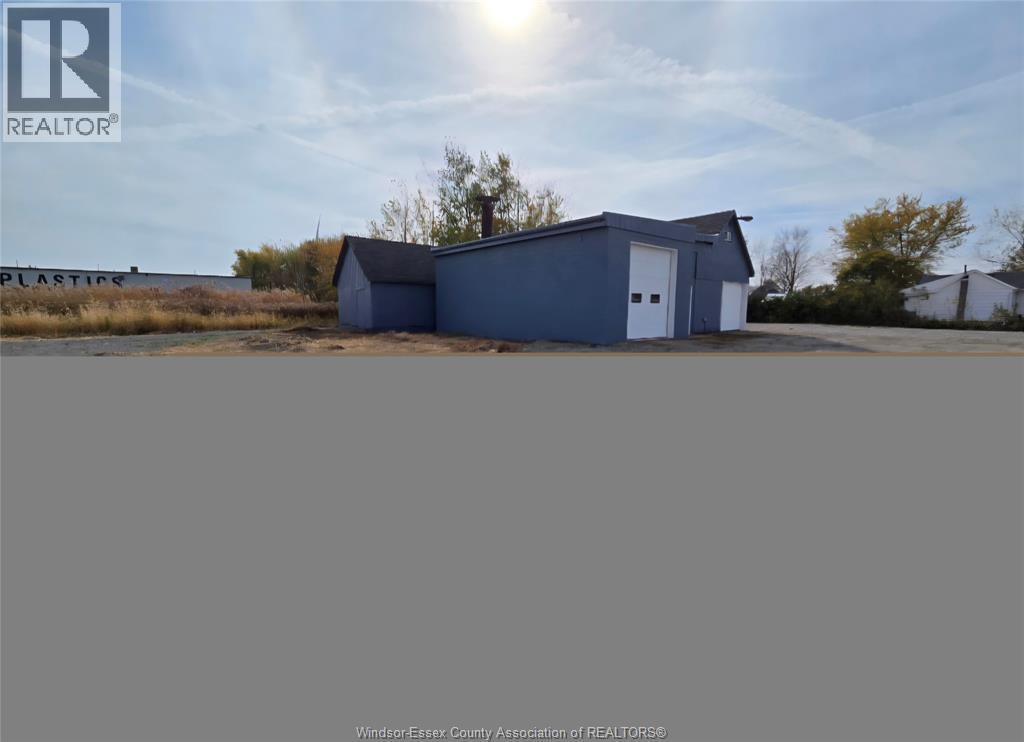 3692 Wheeler Line, Tilbury, Ontario N0P 2L0 - Photo 2 - 26025924