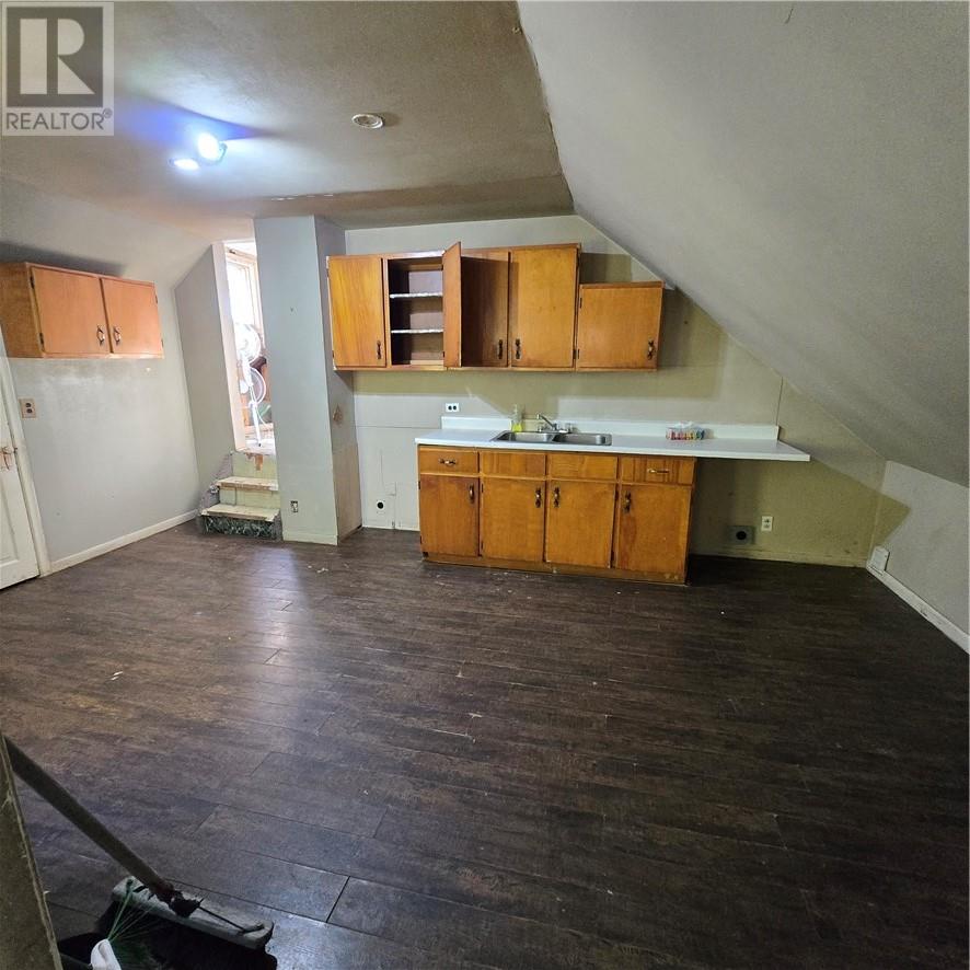 14 Fairview Avenue, Greater Sudbury, Ontario  P3B 2N1 - Photo 16 - 2131053