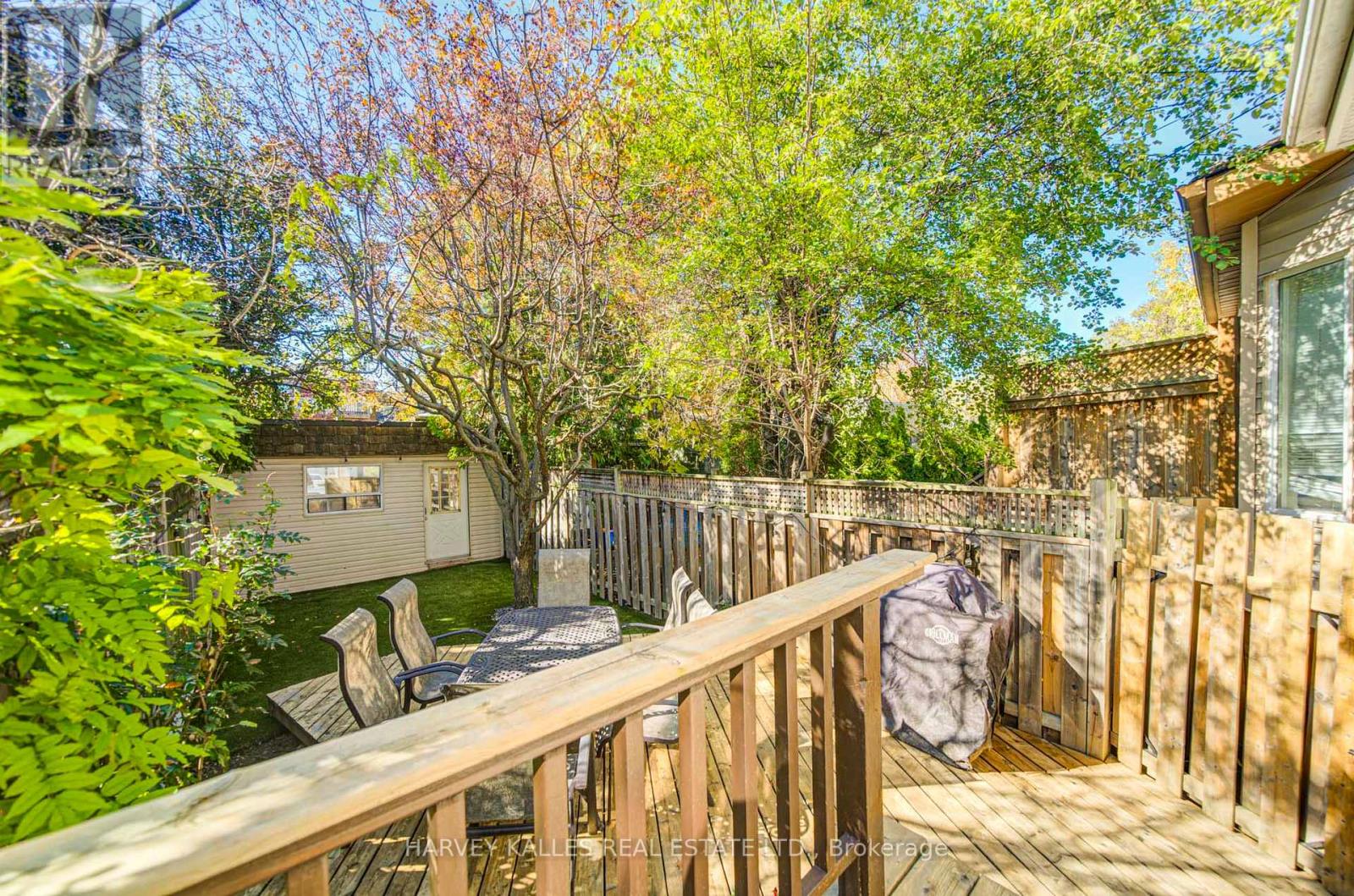 34 Kenwood Avenue, Toronto, Ontario  M6C 2R9 - Photo 41 - C14100134