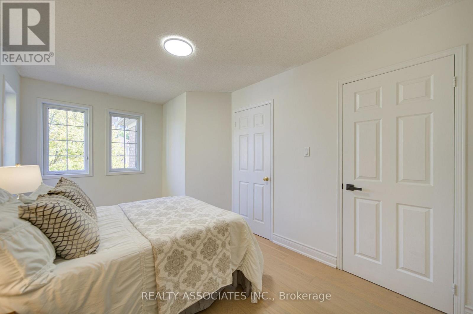 71 Highhill Drive, Toronto, Ontario  M1T 1N8 - Photo 21 - E14102476