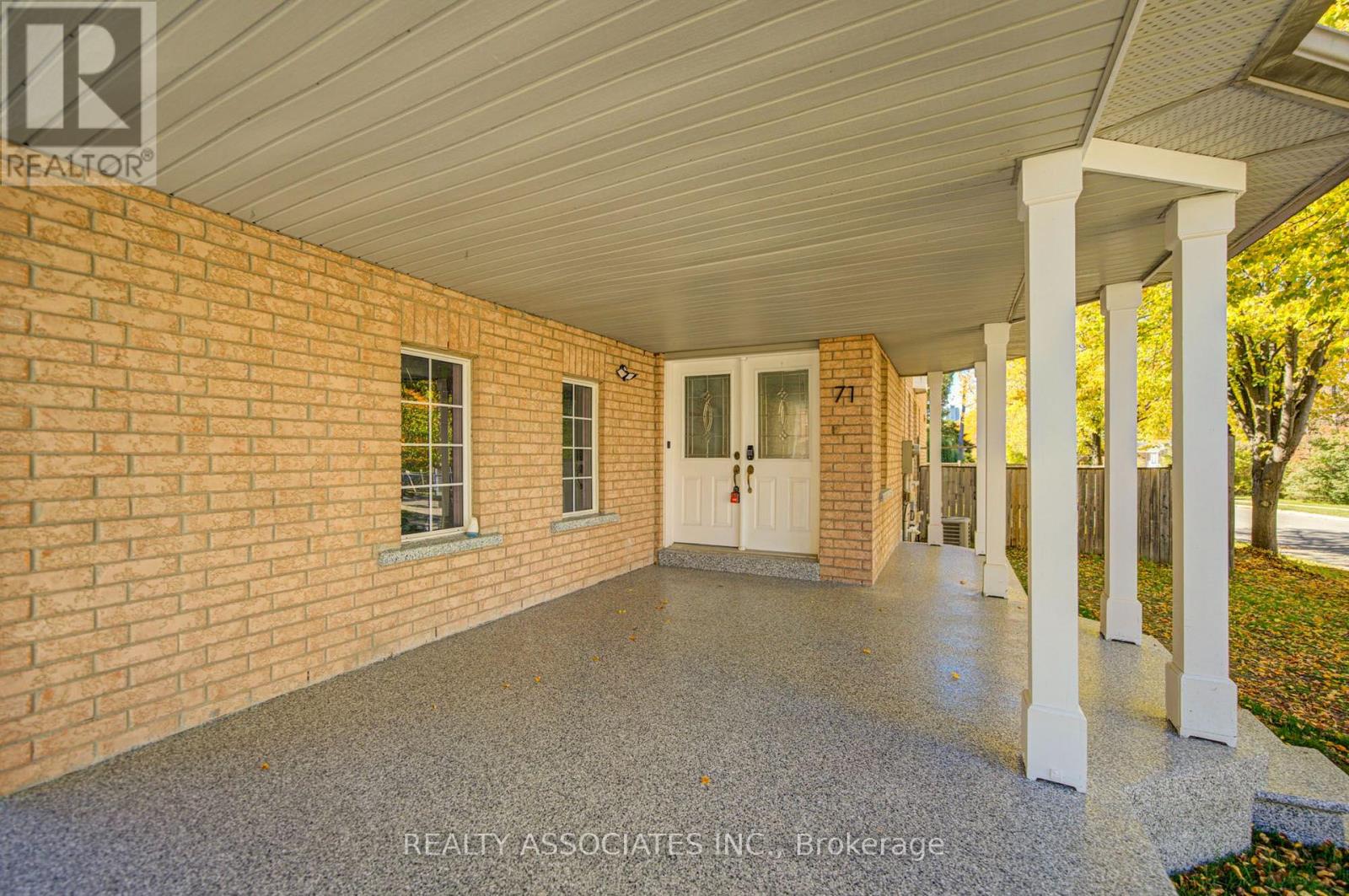 71 Highhill Drive, Toronto, Ontario  M1T 1N8 - Photo 4 - E14102476