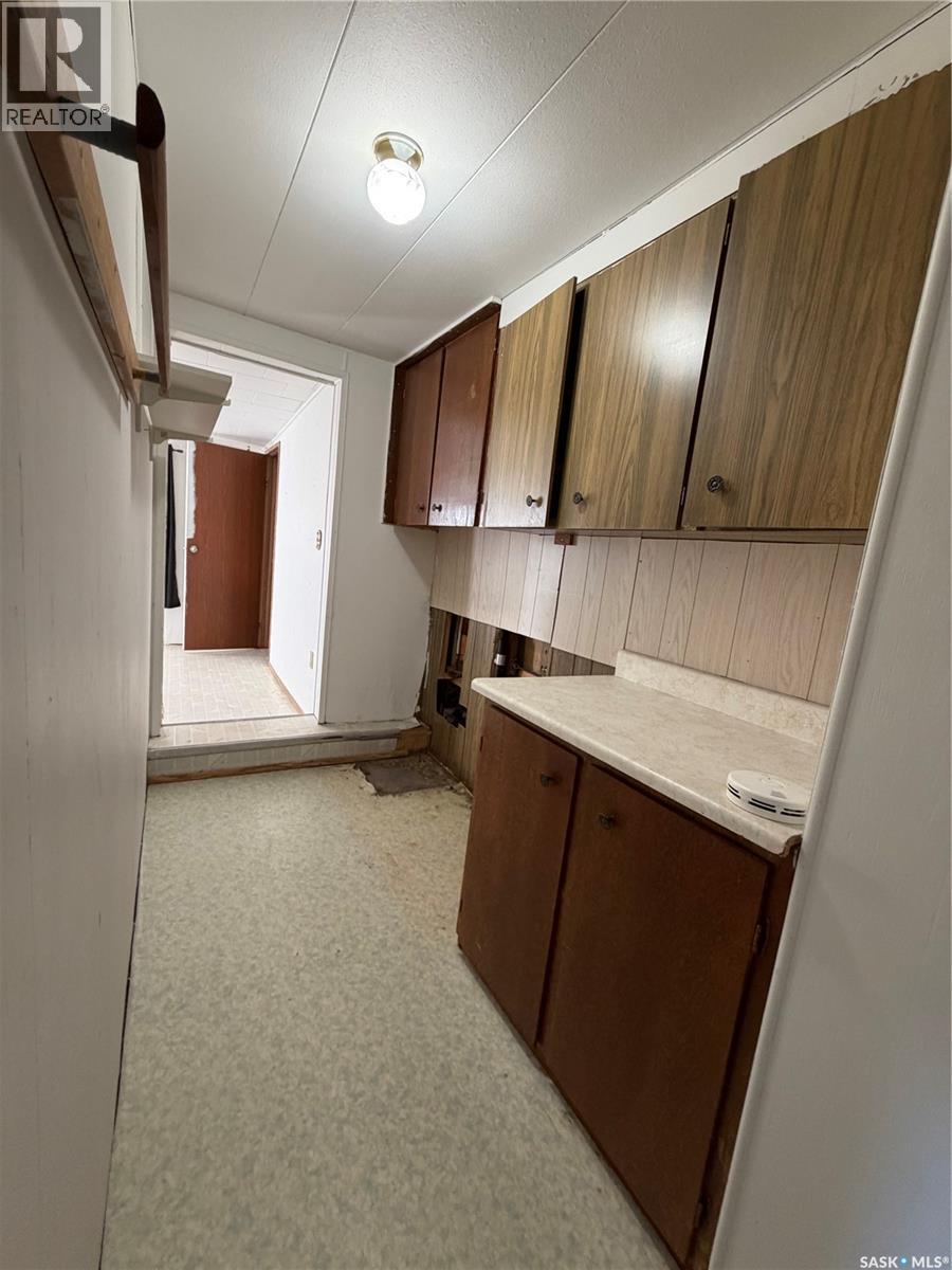 241 30th Street W, Battleford, Saskatchewan  S0M 0E0 - Photo 10 - SK051659
