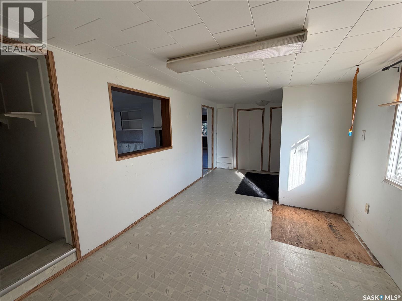 241 30th Street W, Battleford, Saskatchewan  S0M 0E0 - Photo 9 - SK051659