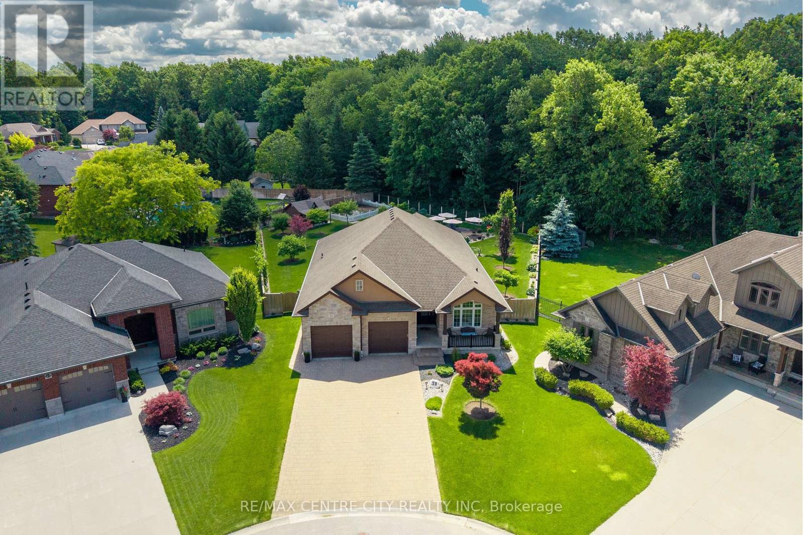 51 ASHBY CRESCENT, Strathroy-Caradoc, Ontario