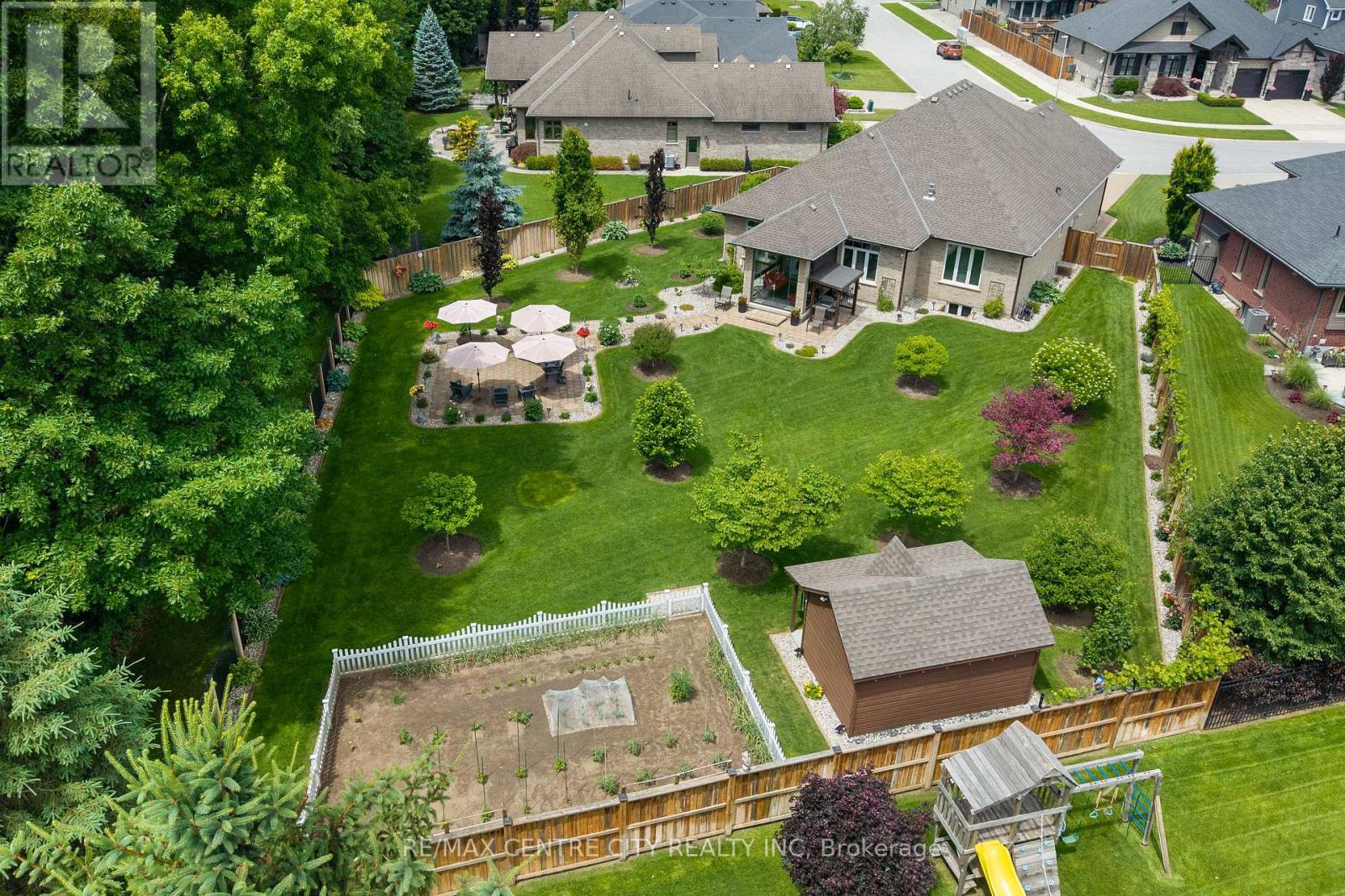 51 Ashby Crescent, Strathroy-Caradoc, Ontario  N7G 0C9 - Photo 6 - X14104012