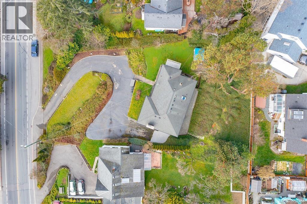 368 Gorge Rd W