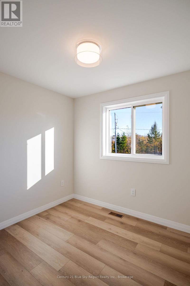 201 Talon Crescent S, Bonfield, Ontario  P0H 2E0 - Photo 15 - X14104006