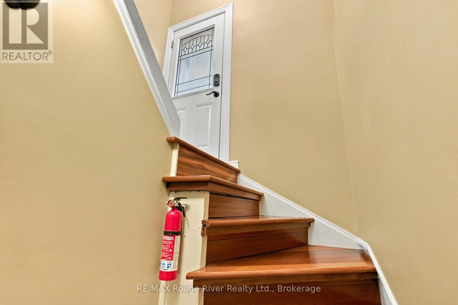 709 Athol Street, Whitby, Ontario  L1N 4A1 - Photo 19 - E14103906