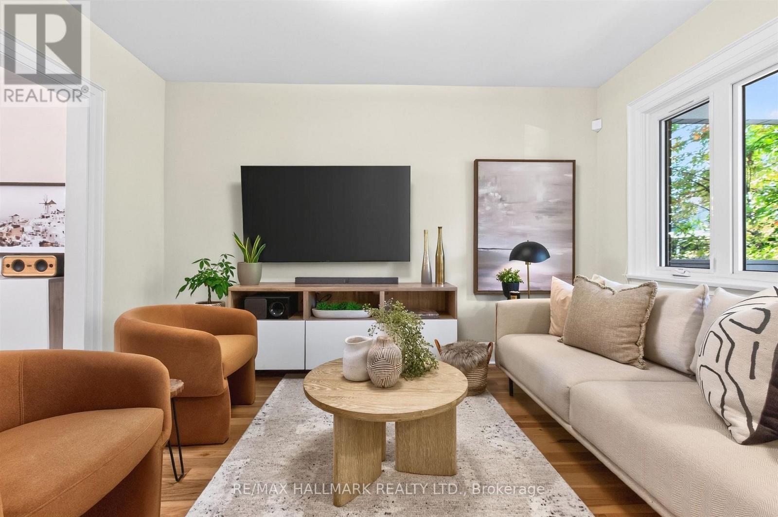 384a Montrose Avenue, Toronto, Ontario  M6G 3H1 - Photo 3 - C14103892