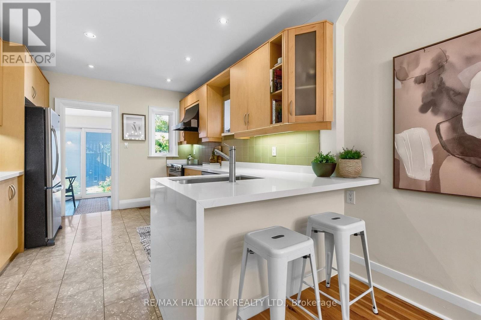 384a Montrose Avenue, Toronto, Ontario  M6G 3H1 - Photo 8 - C14103892